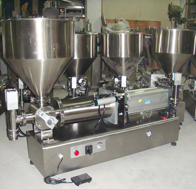 Semi Automatic Pneumatic Filling Machine For Cream Paste With Hopper Details 3
